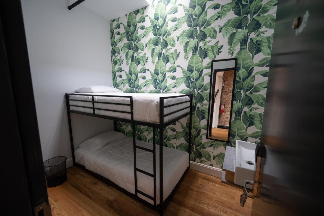 The Flat Nyc Hotel New York Exterior photo