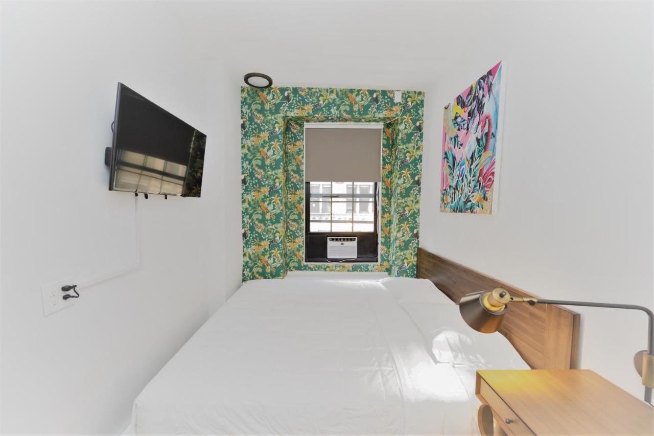 The Flat Nyc Hotel New York Exterior photo